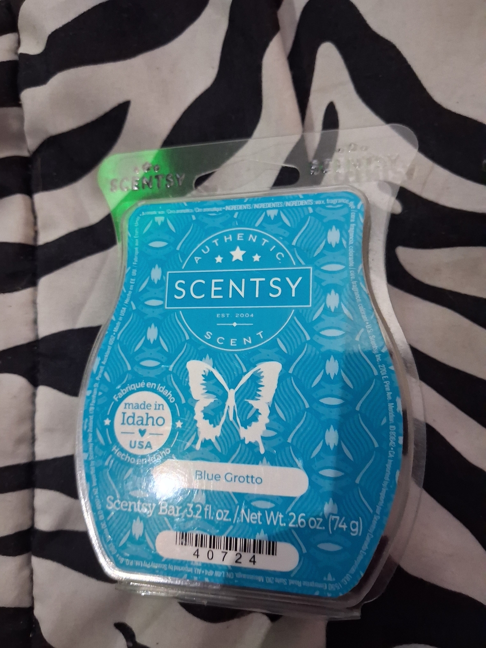 Scentsy Blue Grotto Wax Bar - Turquoise Packaging